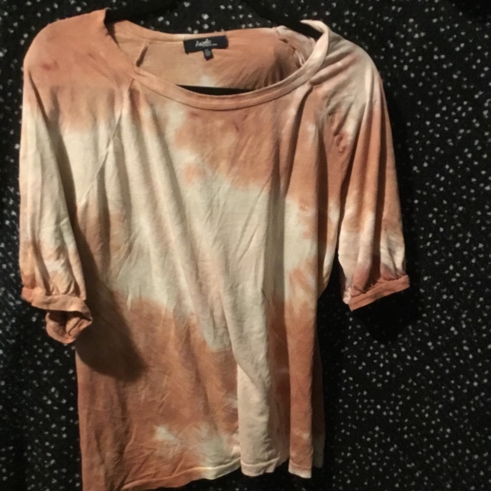 Angels forever young basically new soft pink tye dye top